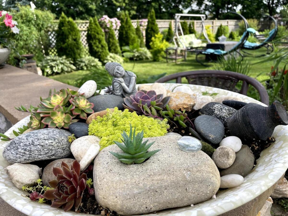 Schaumburg Paradise Oasis With A Secret Garden And Private Pool Εξωτερικό φωτογραφία